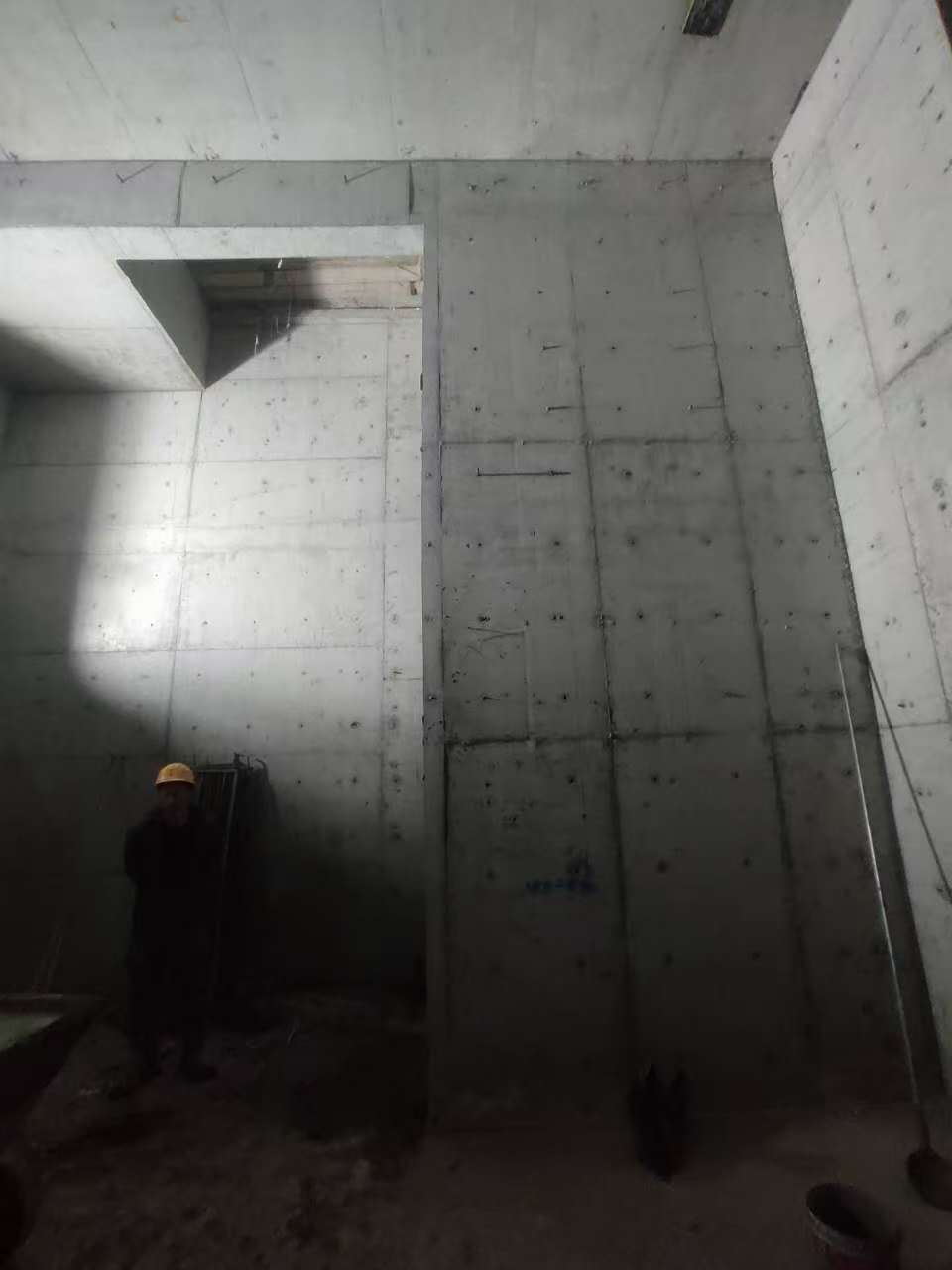磁县墙上开槽钢筋断了有影响吗